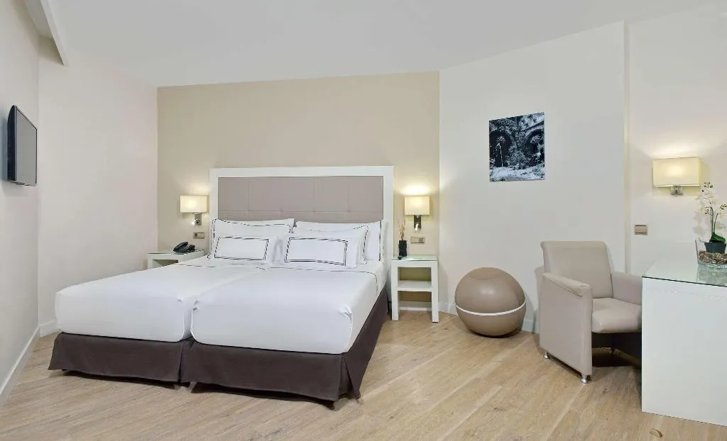 JUNIOR SUITE EXECUTIVE Room, Melia Costa del Sol, Costa Del Sol