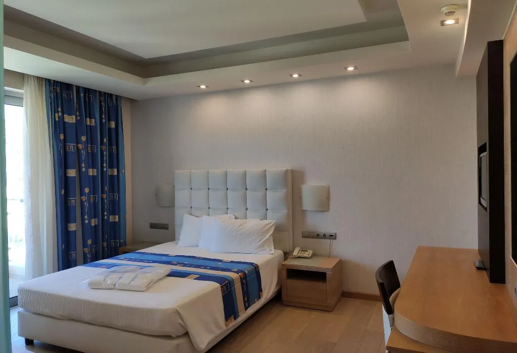 Double or Twin MOUNTAIN VIEW Room, Konstantinos Palace, Rhodes