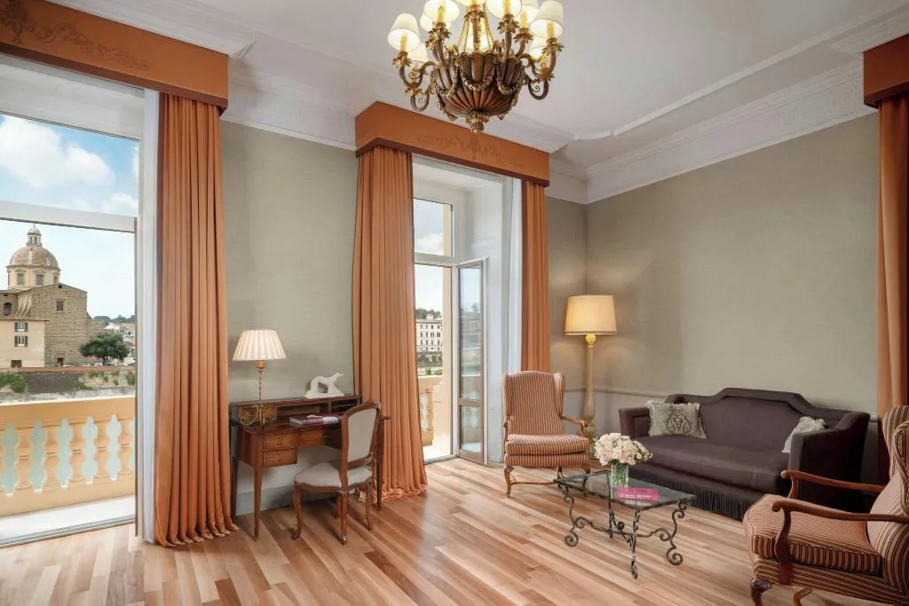 SUITE GRAND WITH VIEWS Room, The Westin Excelsior, Florence
