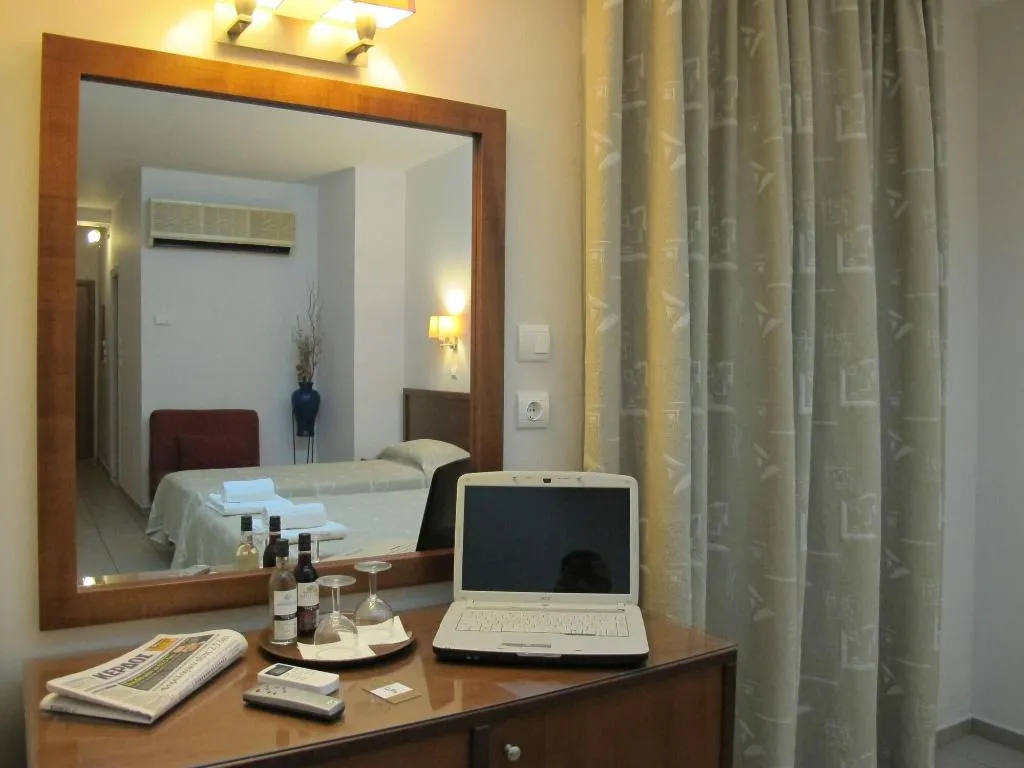 Room, Solomou Athens, Athens