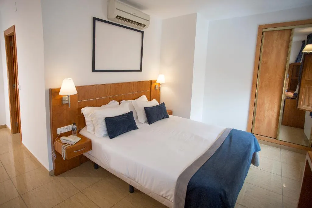 Room, Savoy Hostal, Costa Blanca