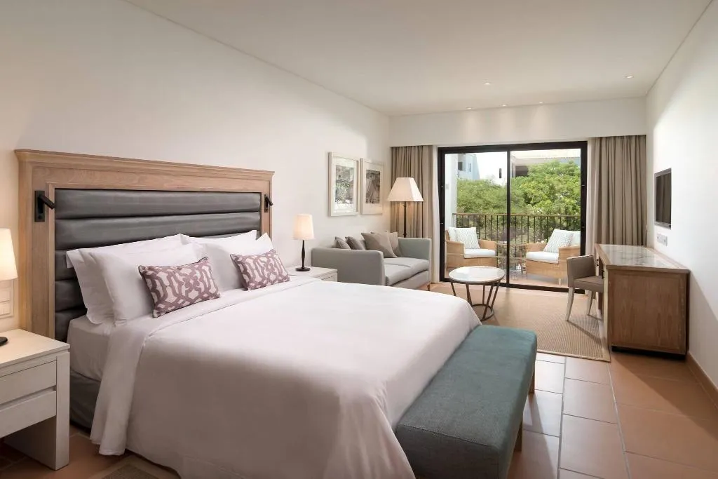 Room, Pine Cliffs Ocean Suites, Algarve