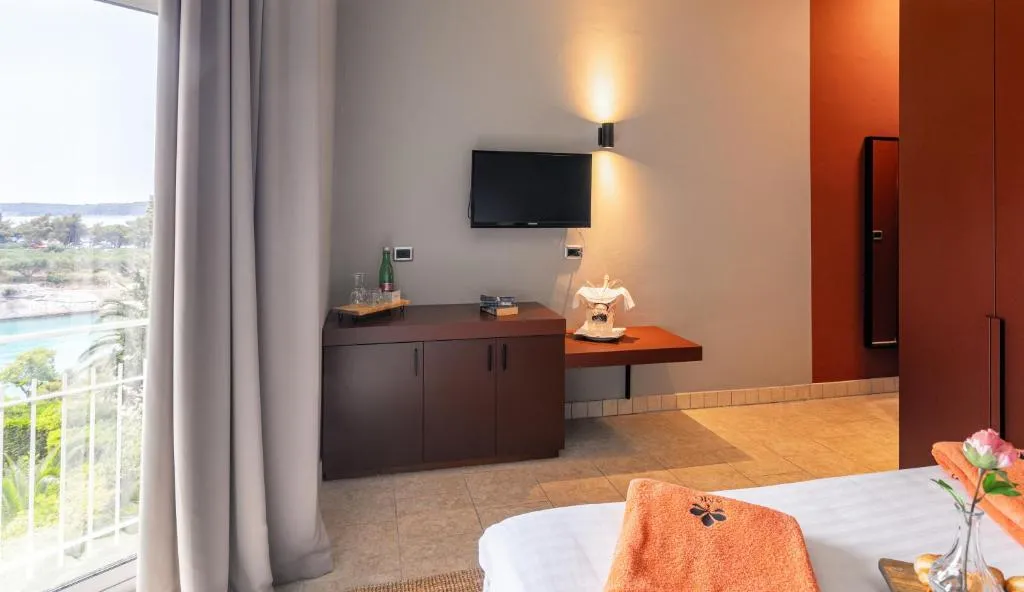 DOUBLE GARDEN VIEW Room, Boutique Beach Resort Podstine, Split