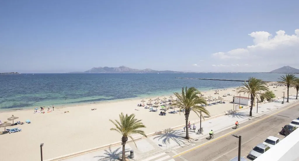 Beach, Hobby Club, Majorca