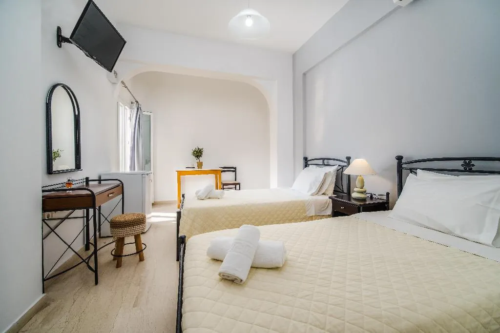 Double or Twin STANDARD Room, Stavros Villas, Santorini