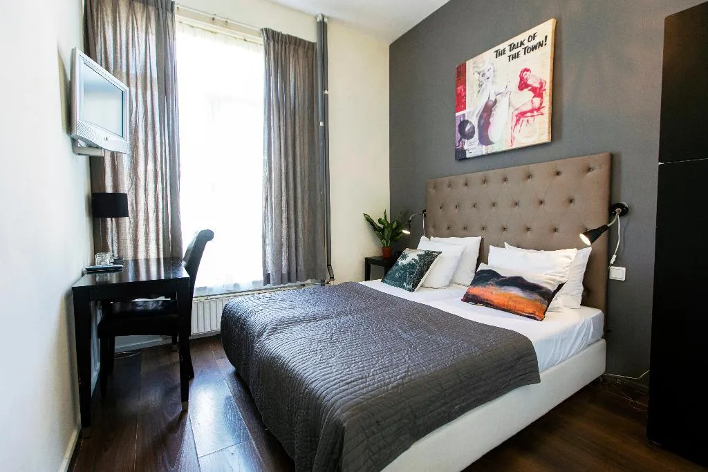 TWIN STANDARD Room, Quentin England Hotel, Amsterdam