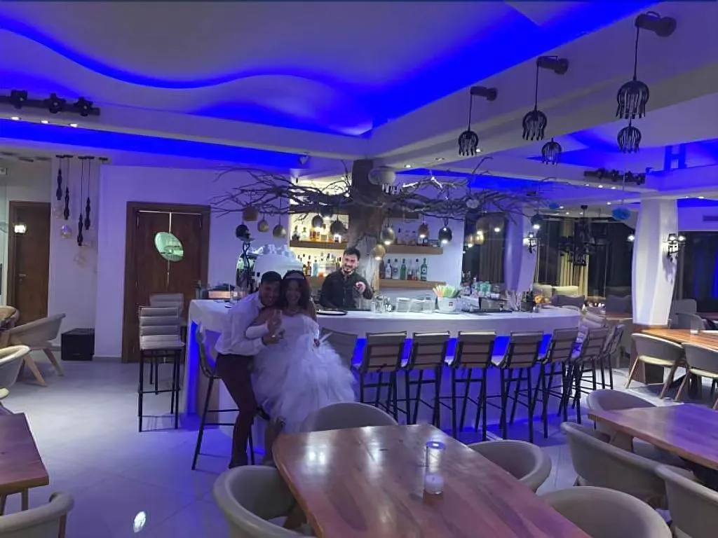 Bar, Villa Manos, Santorini