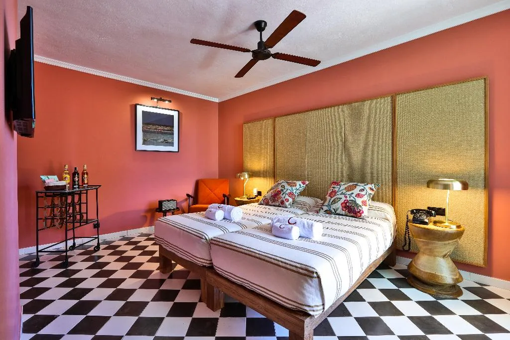 JUNIOR SUITE CAPACITY 2 Room, Cubanito Ibiza, Ibiza