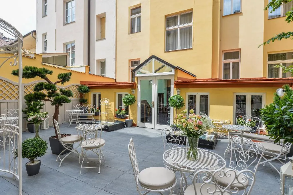 Terrace, Hastal Hotel Prague Old Town, Prague