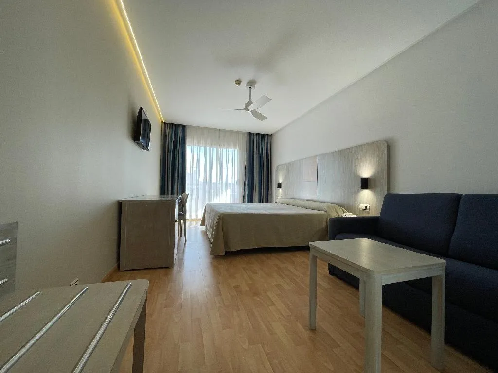 Double or Twin STANDARD Room, AGH Canet, Valencia