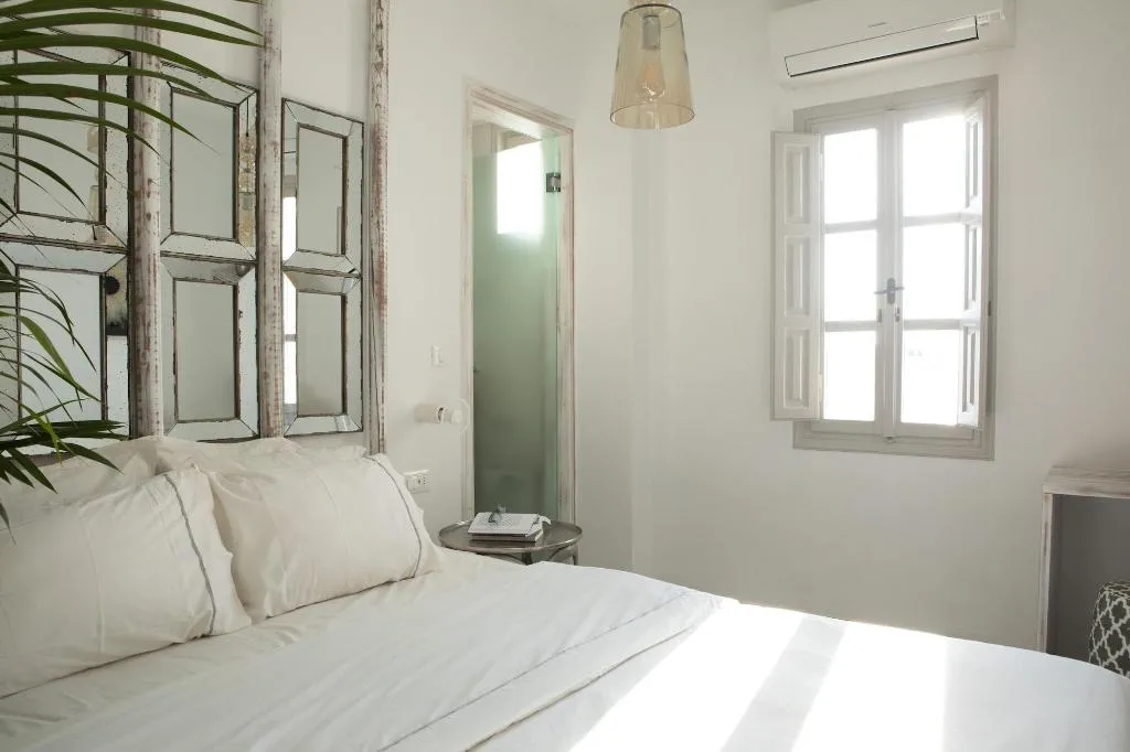 Room, The Museum Project Oia, Santorini
