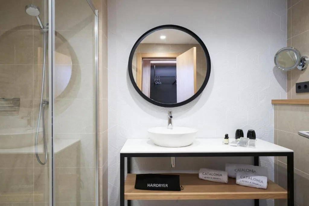 DOUBLE SINGLE USE PREMIUM Room, Catalonia Diagonal Centro, Barcelona