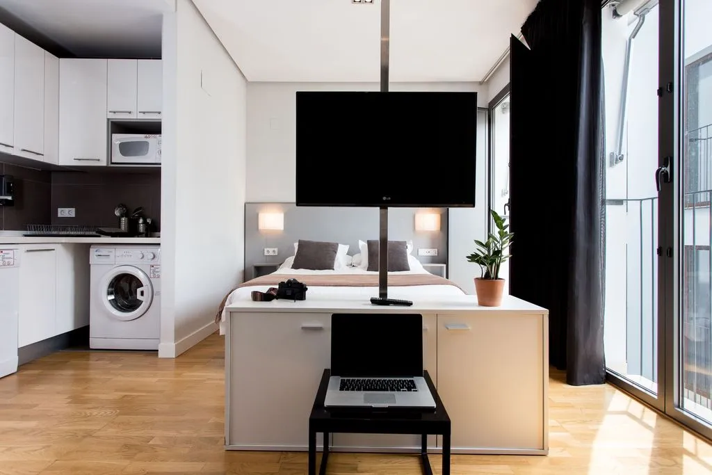 STUDIO STANDARD Room, Mon Suites Catedral, Valencia
