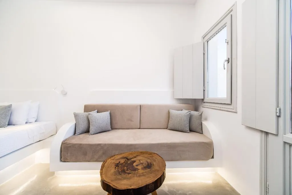 SUITE WITH VIEWS Room, Serenita Luxury Suites, Santorini