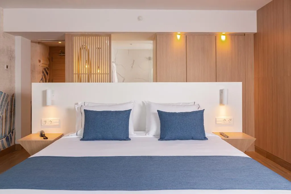 Double or Twin DELUXE POOL VIEW Room, L'Azure Hotel, Costa Brava