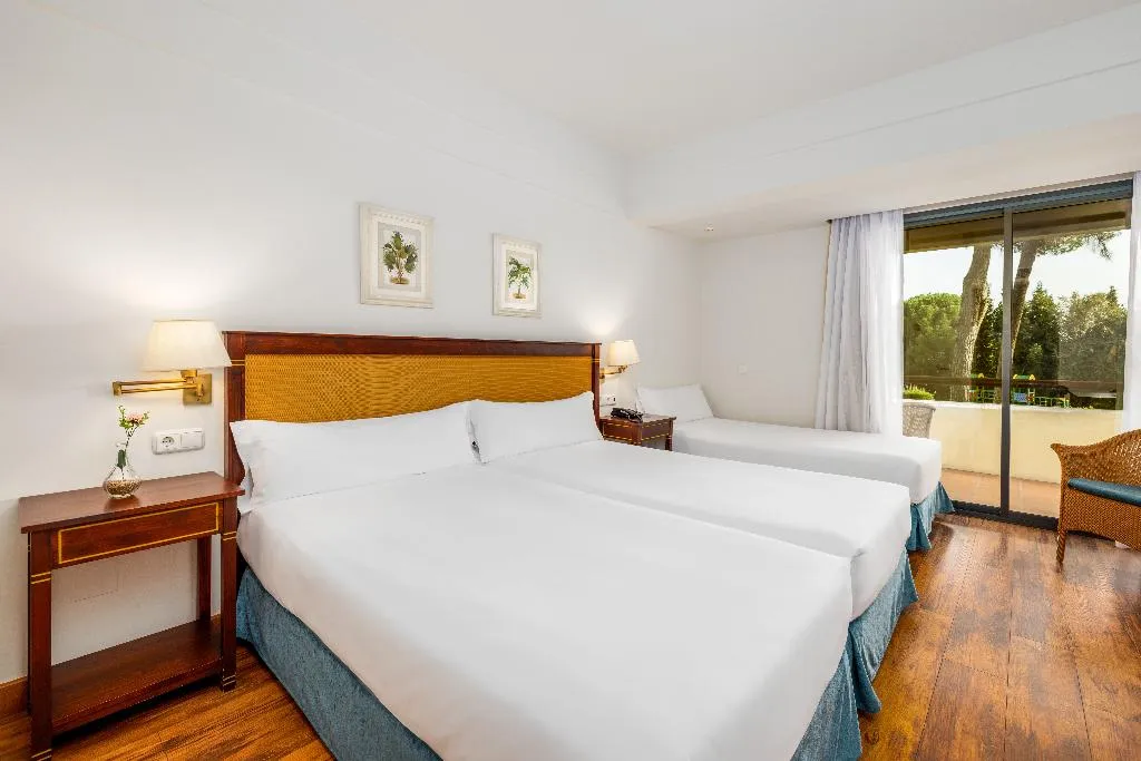TRIPLE STANDARD Room, AZZ Guadacorte Campo de Gibraltar, Costa De La Luz