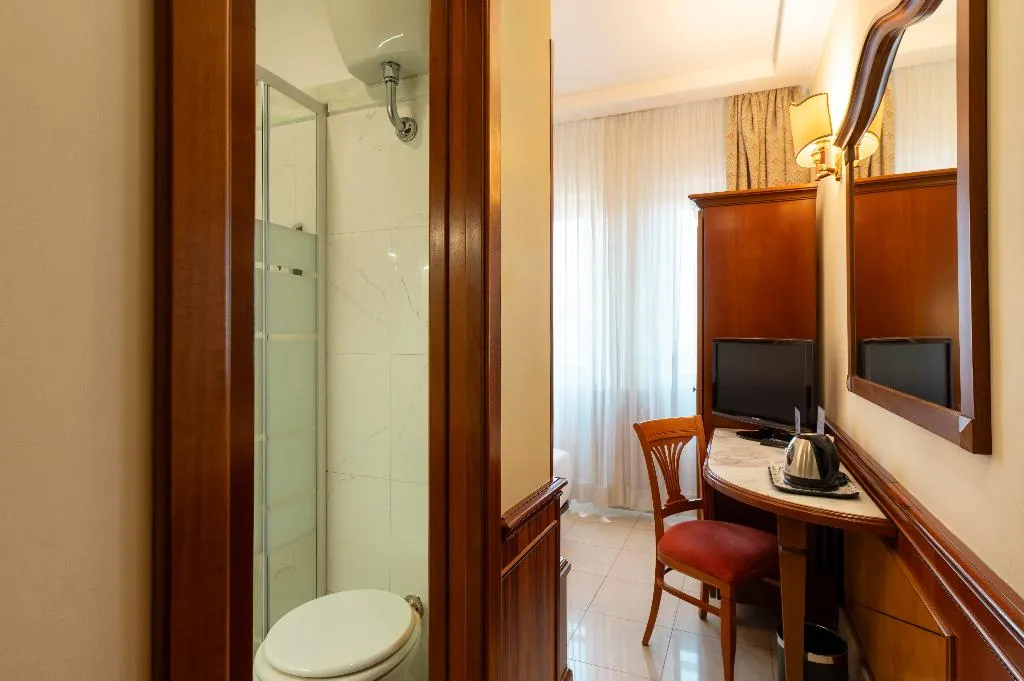 SINGLE STANDARD Room, Hiberia, Rome