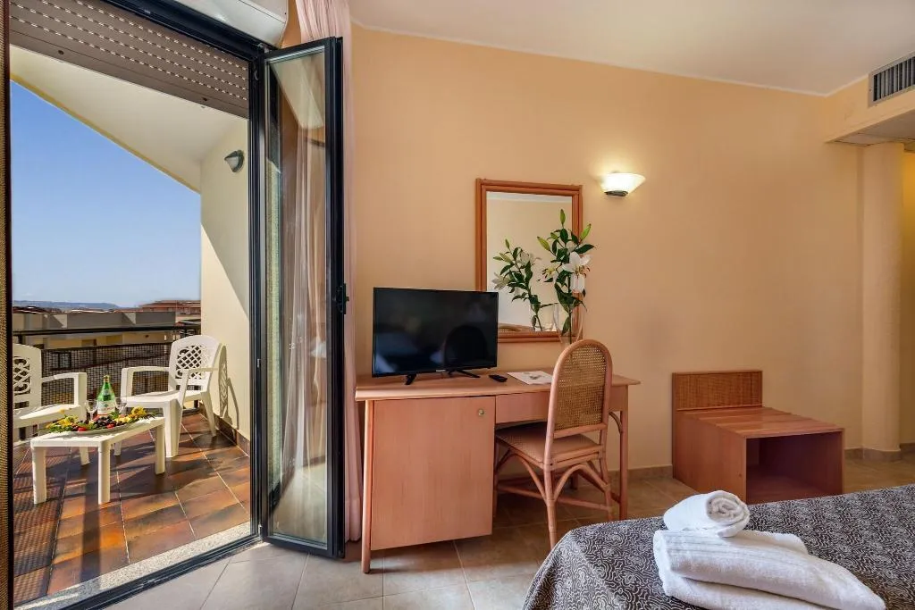 Double or Twin TWO BEDS Room, Rina Hotel, Alghero