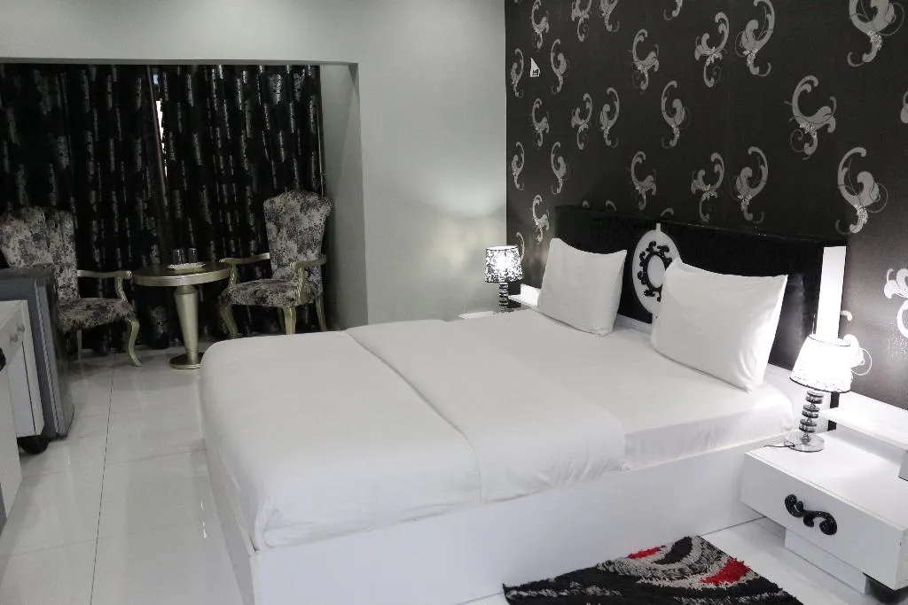 Double or Twin STANDARD Room, White Fort Hotel, Dubai
