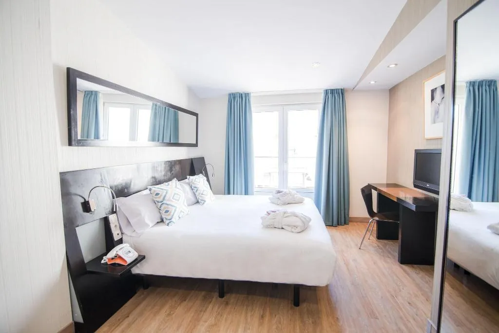 DOUBLE SUPERIOR Room, Petit Palace Plaza de la Reina, Valencia