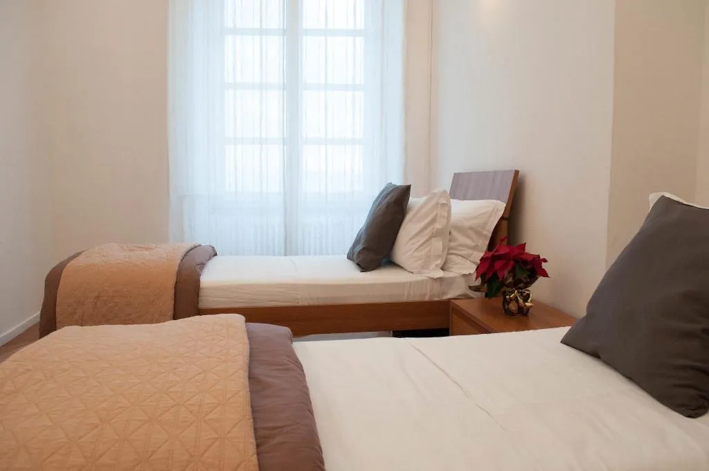 Room, Hotel Neronensis, Naples
