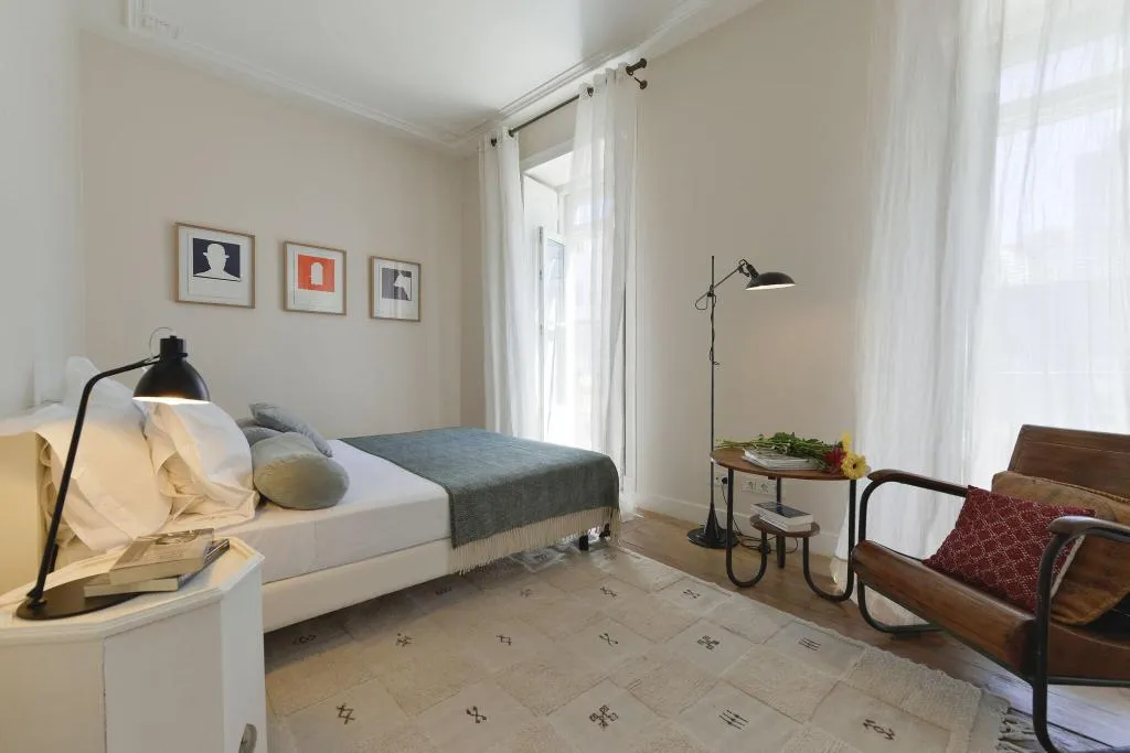 Room, Casa Das Janelas Com Vista, Lisbon