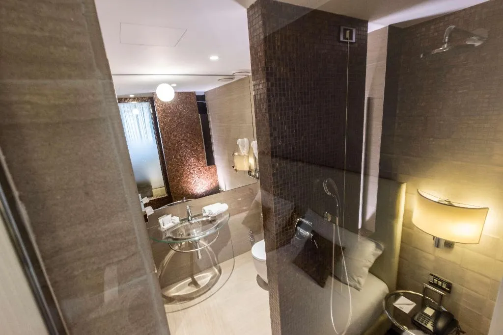 DOUBLE QUEEN SIZE BED Room, Best Western Hotel City, Milan