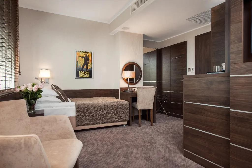 SINGLE STANDARD Room, Hotel Rozany Gaj - Destigo Hotels, Gdansk