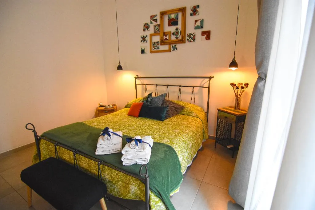 DOUBLE SUPERIOR WITH AIR CONDITIONING Room, B&B Crianza, Naples