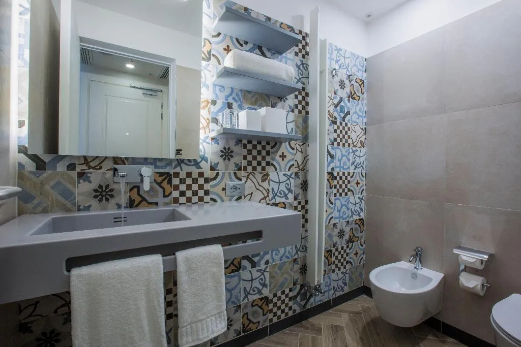 DOUBLE QUEEN SIZE BED Room, Hotel Indigo Milan - Corso Monforte, Milan