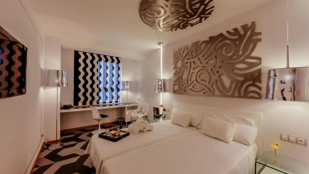 FAMILY ROOM STANDARD Room, Evenia Rossello, Barcelona