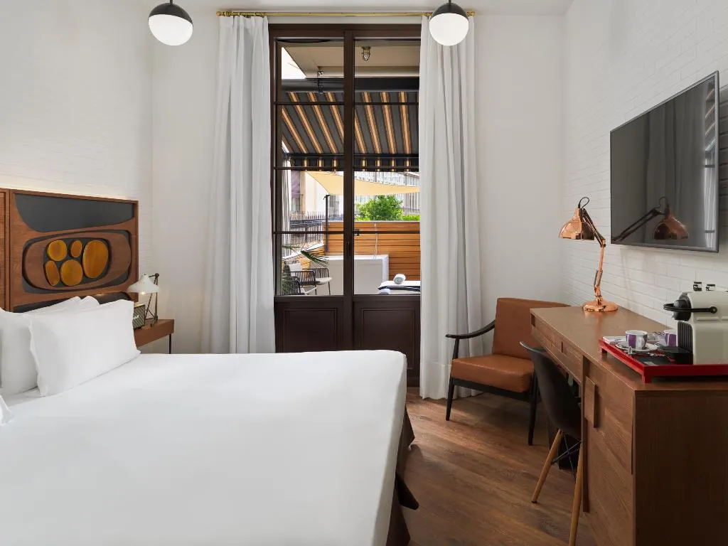 DOUBLE DELUXE WITH JACUZZI Room, H10 Metropolitan, Barcelona