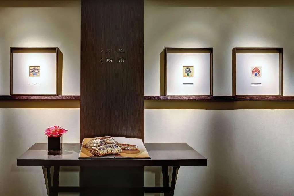 DOUBLE SUPERIOR KING BED Room, Bulgari Milan, Milan
