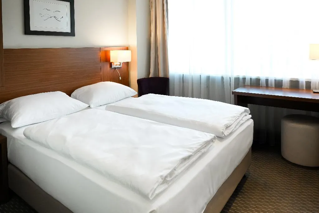 DOUBLE STANDARD Room, Sylter Hof Berlin, Berlin