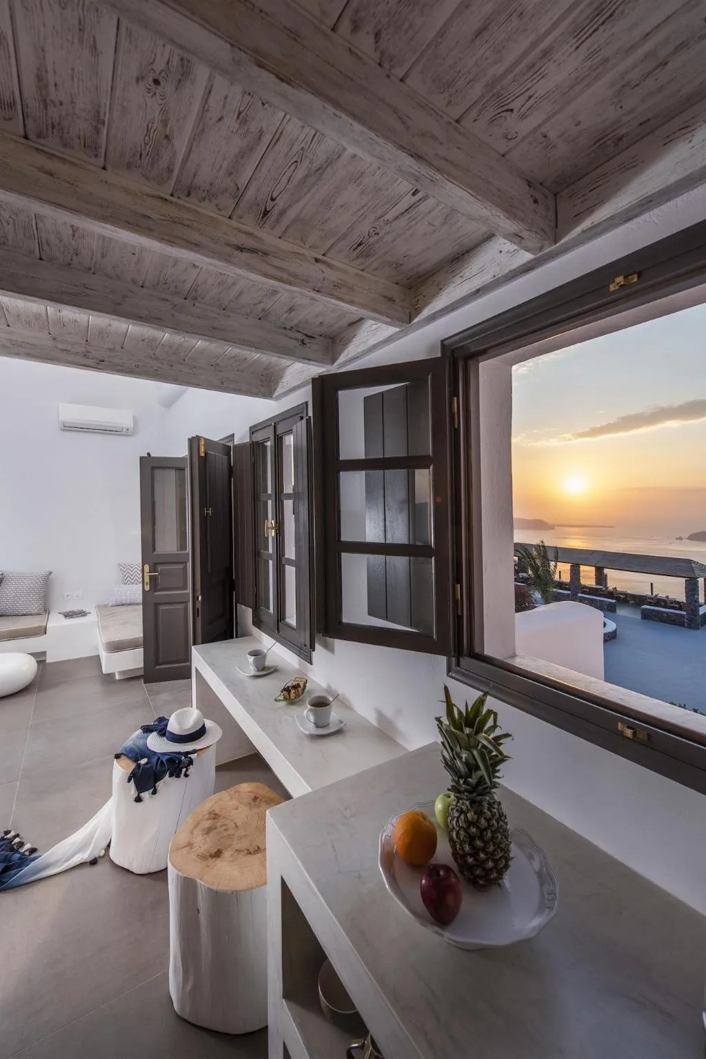 Room, Caldera Memories, Santorini