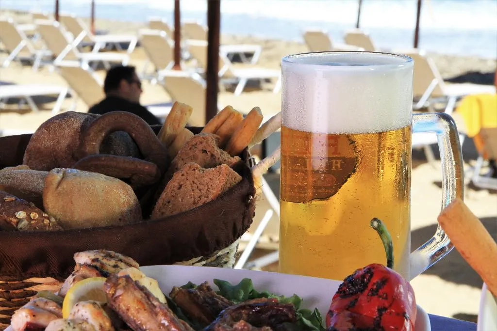Bar, Dedalos Beach Hotel, Crete