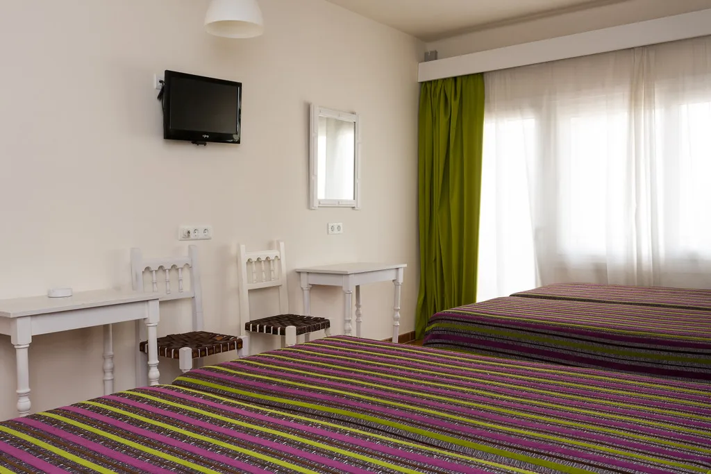 QUADRUPLE STANDARD Room, Sol y Miel, Costa Del Sol