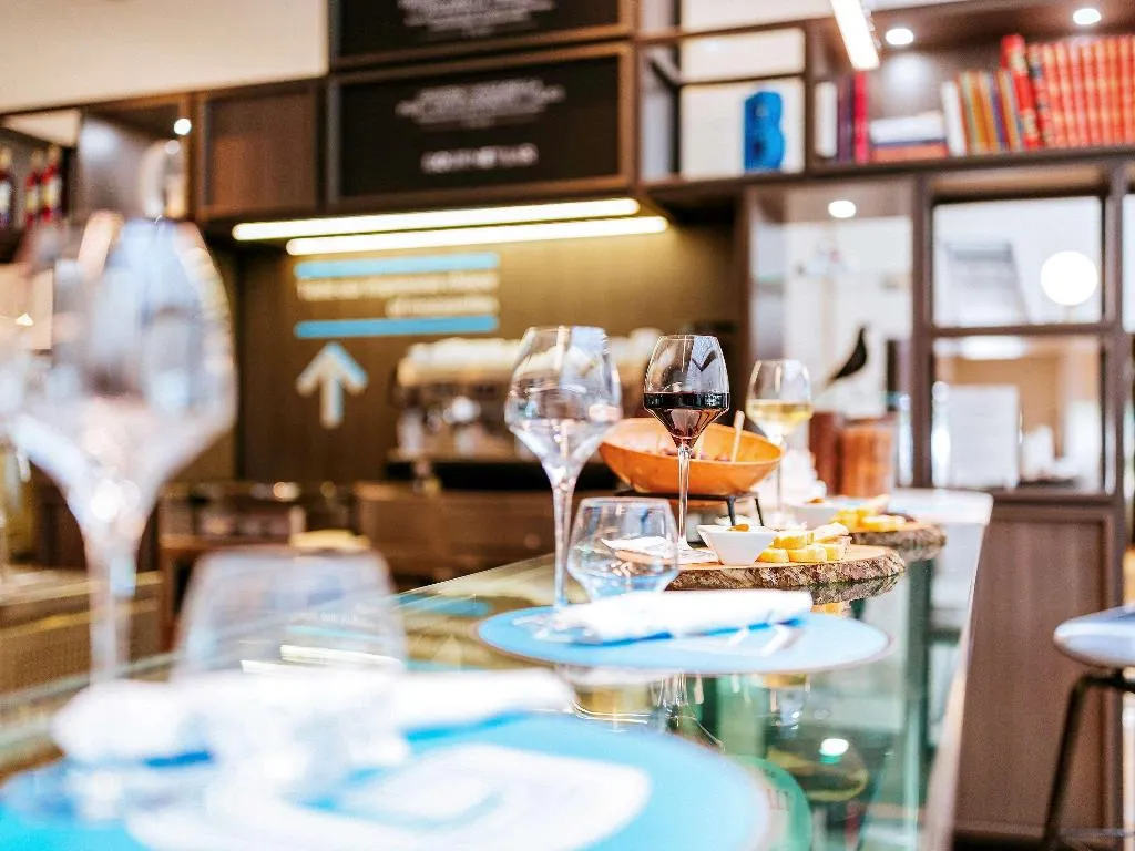 Bar, Novotel Milano Linate Airport, Milan