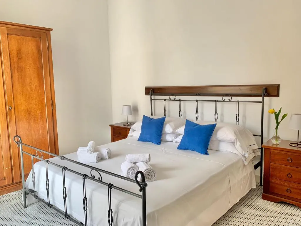 APARTMENT SUPERIOR WITH TERRACE Room, Antico Palazzo Scala, Naples