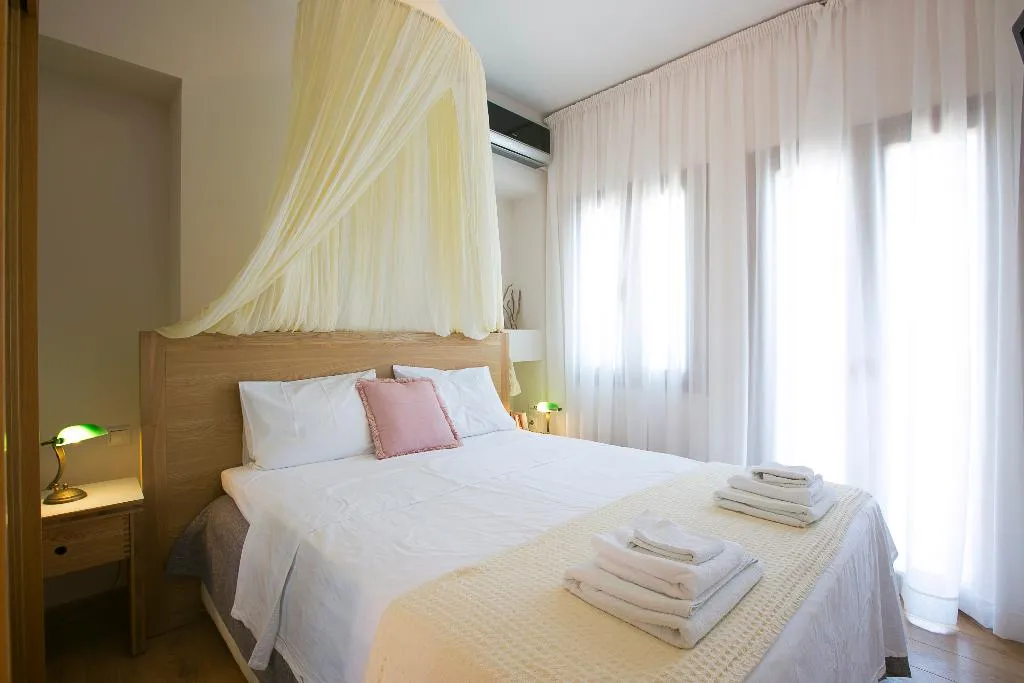 VILLA WITH PRIVATE POOL Room, Skiathos Gea Villas, Skiathos