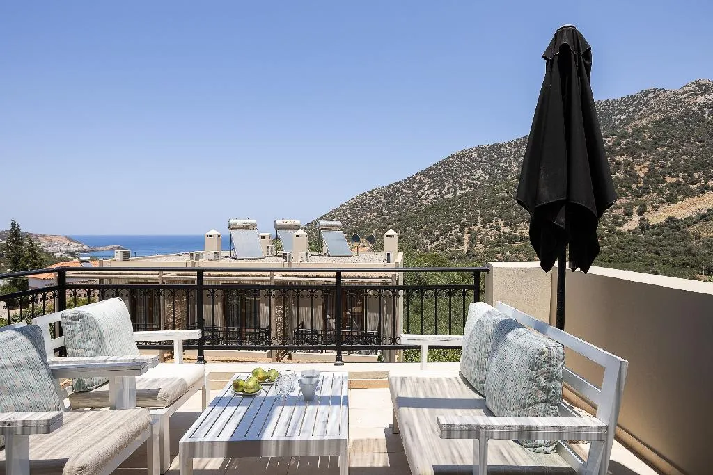VILLA THREE BEDROOMS TWO BATHROOMS Room, Pantheon Villas & Suites, Crete