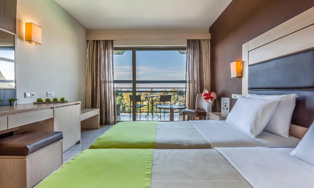 Double or Twin SIDE SEA VIEW Room, Kipriotis Hippocrates Hotel, Kos