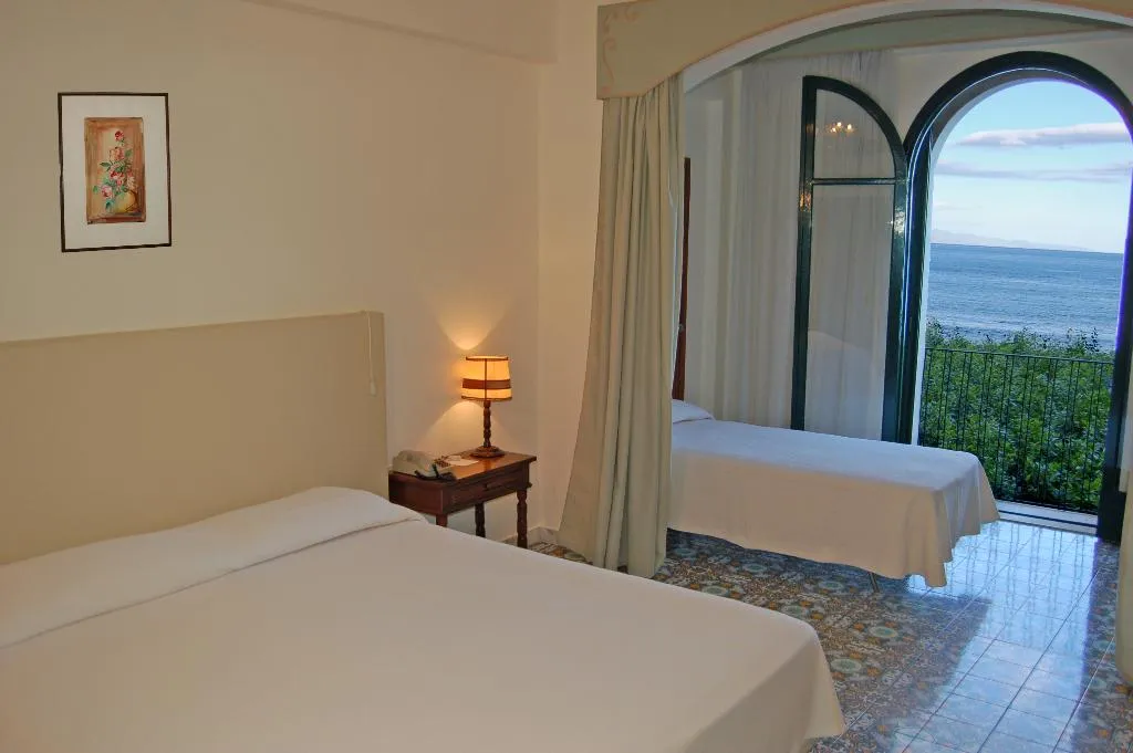 TRIPLE STANDARD Room, Lido Mediterranee, Taormina
