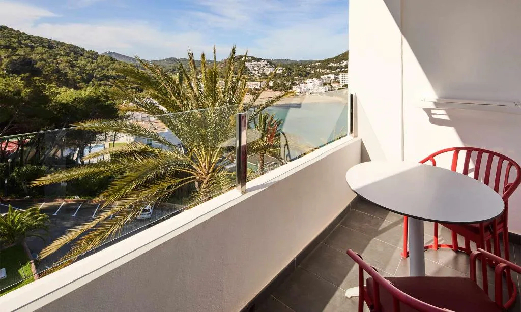 DOUBLE DELUXE SIDE SEA VIEW Room, Palladium Hotel Cala LLonga, Ibiza