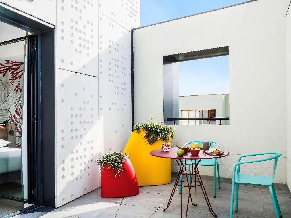 DOUBLE WITH TERRACE Room, ibis Styles Barcelona City Bogatell, Barcelona
