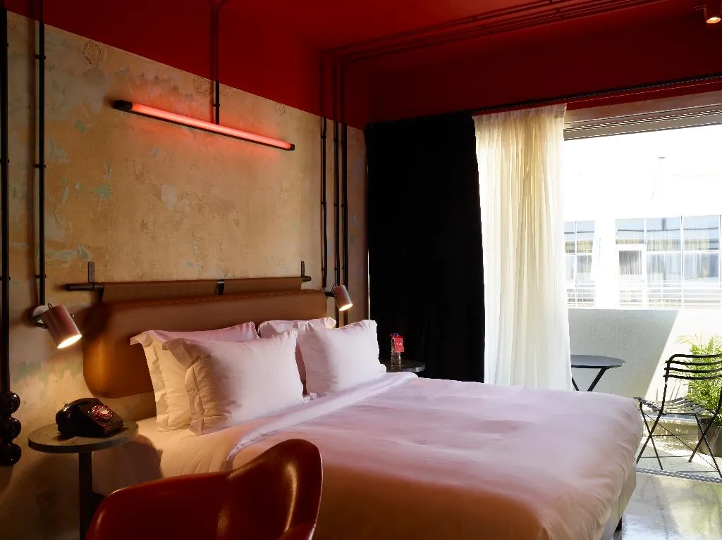 Double or Twin STANDARD Room, Max Brown Hotel Downtown, part of the Sircle Coll, Athens