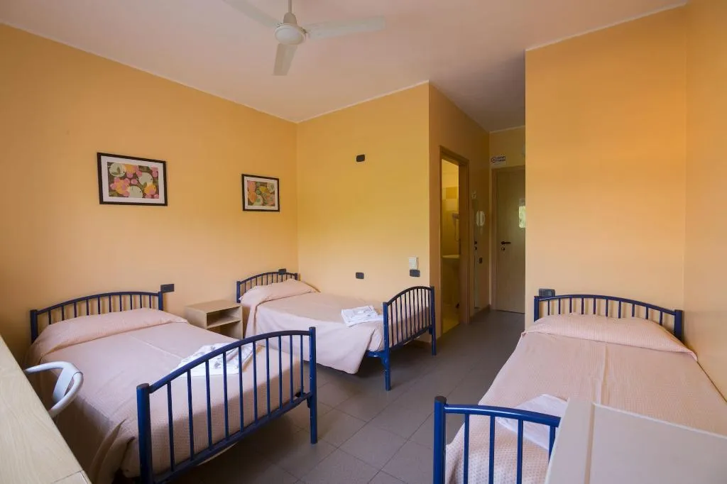 Room, La Cordata Accommodation - Zumbini 6, Milan