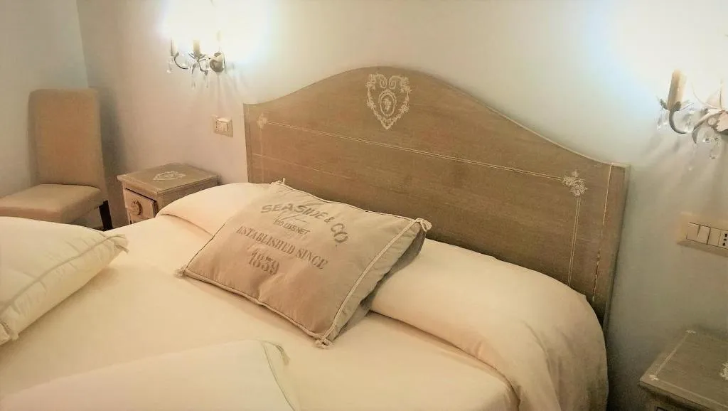 Room, I Racconti di Partenope B&B, Naples