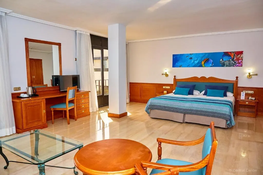 JUNIOR SUITE STANDARD Room, Zentral Center - Adults Only, Tenerife