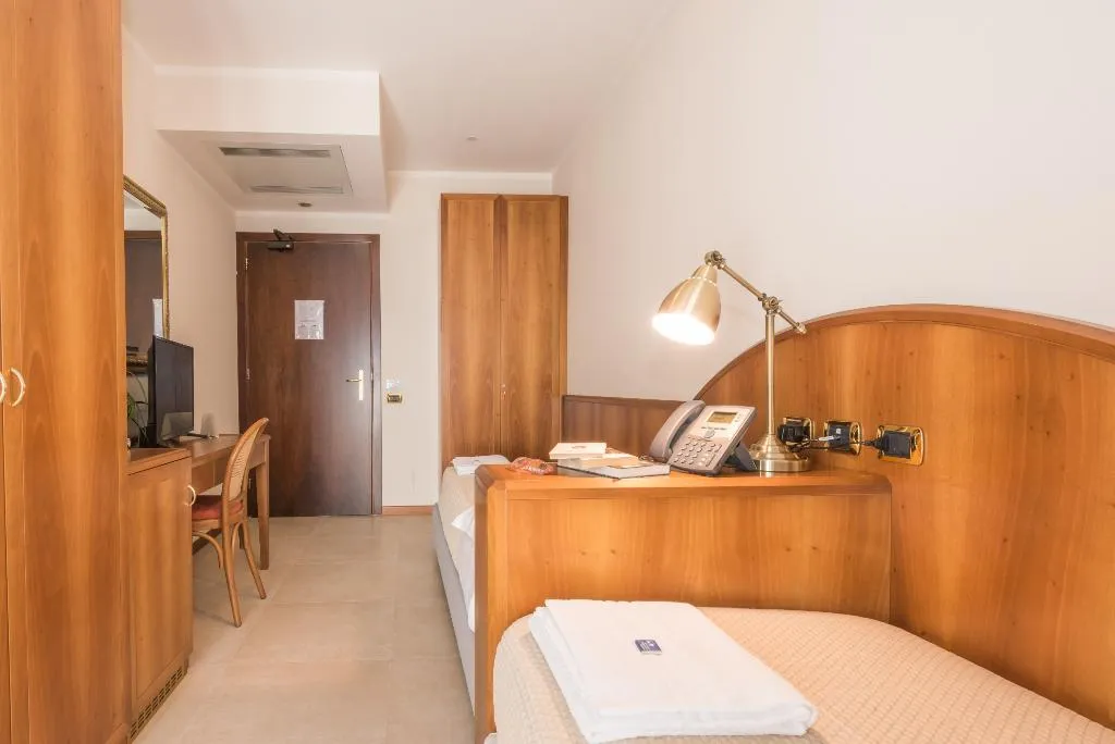 TWIN STANDARD Room, Albergo Villa Priula, Milan